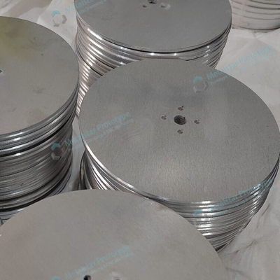 niedriges Laserschneiden von Aluminium- und Stahlteilen