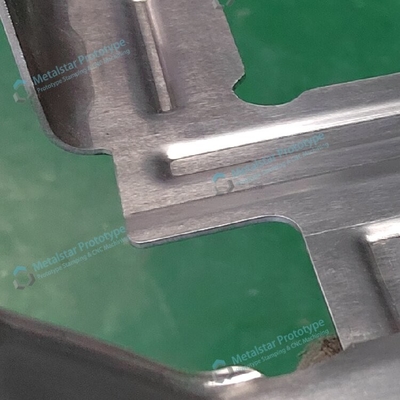 Aluminiumblech mit schneller 2,0 mm Stempelung für Geländemotorräder